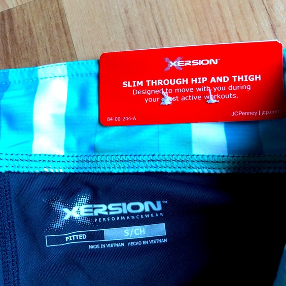 NEW XERSION Capri Legging Pants Small Navy Workout - Picture 4 of 14